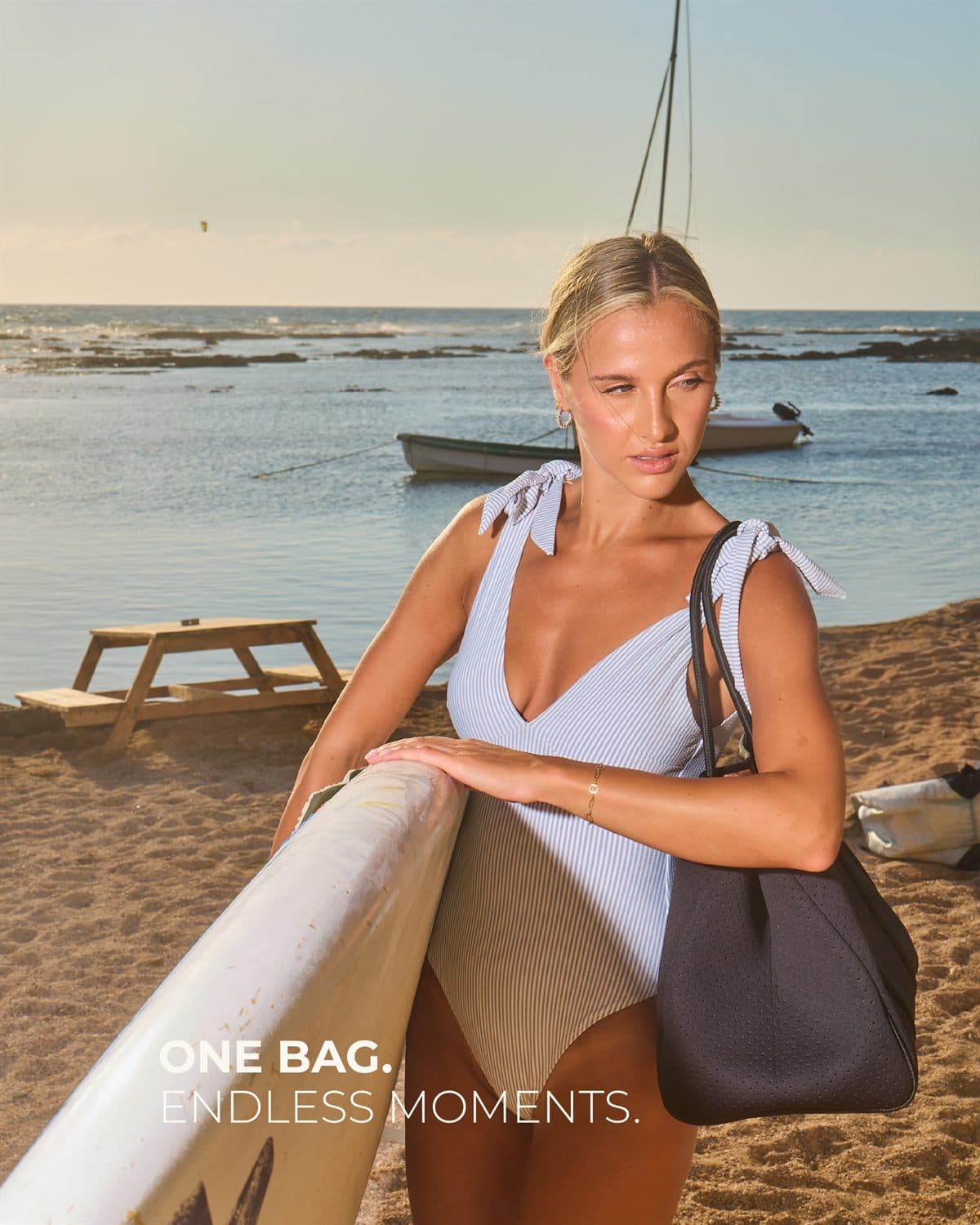 One bag, endless moments — the Onyx tote at dusk